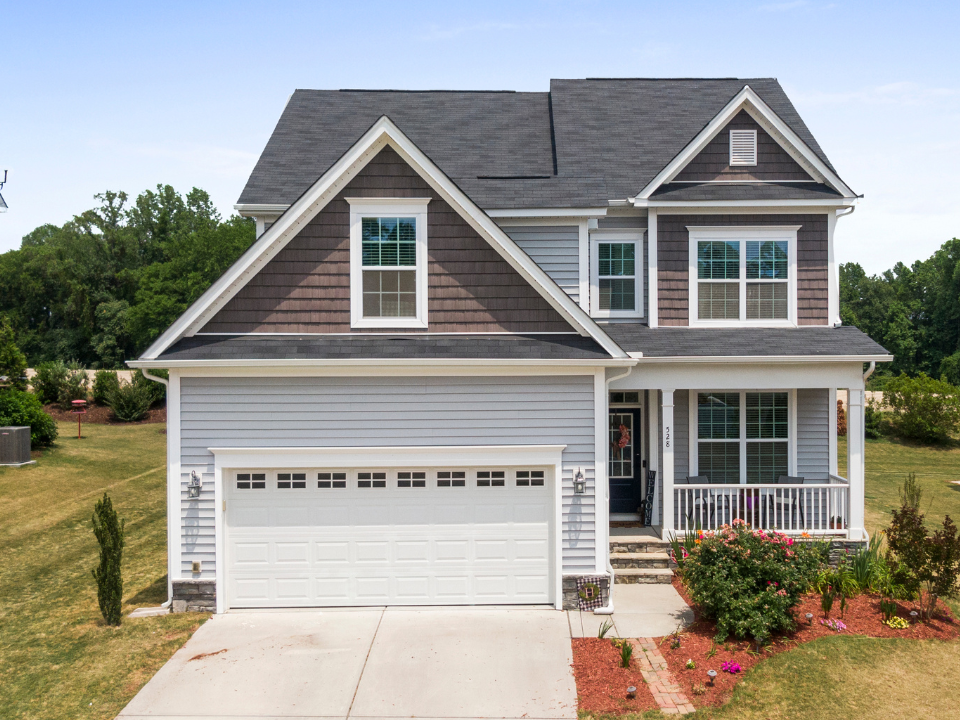 New Garage Door Installation in North Long Beach
